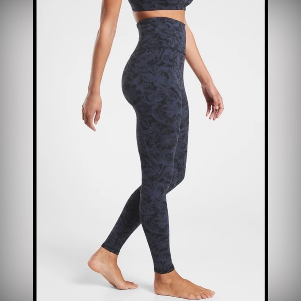 Athleta Elation Textured Tight